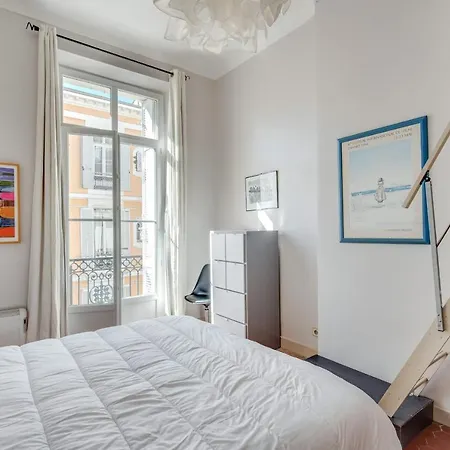 Charming Apt In The Golden Square Appartamento Cannes